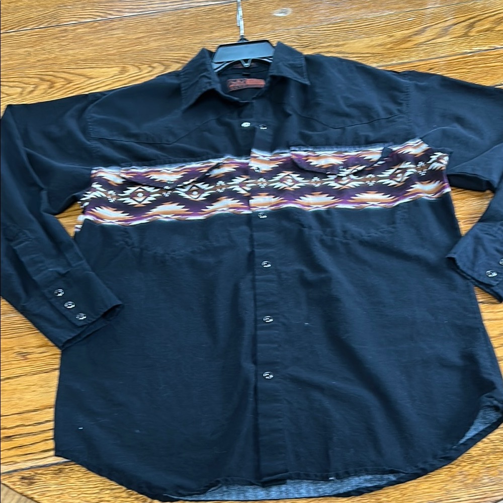 Canyon Guide Outfitters Vintage pearl snap western shirt.  Black. Size Large.